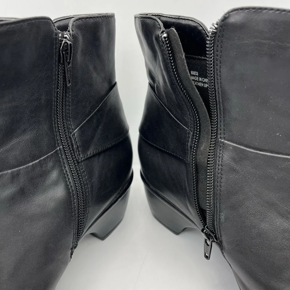 Clarks product women